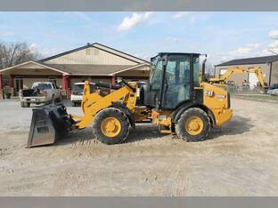 2022 Caterpillar 906M