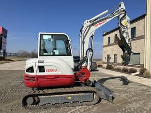 2024 Takeuchi TB250-2