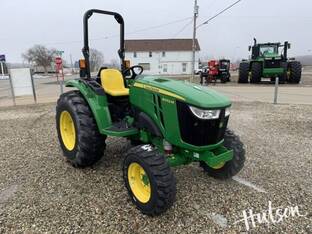 2025 John Deere 4052M
