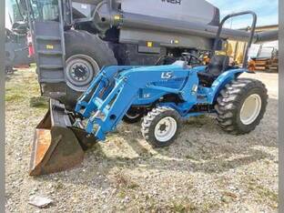 2010 LS Tractor