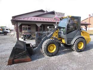 2020 John Deere 204L