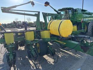 2002 John Deere 1760