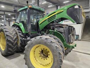 2004 John Deere 7920