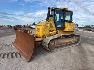 2018 Komatsu D61EX-24