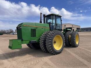 1993 John Deere 8570
