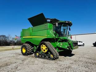 2023 John Deere S780