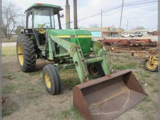 John Deere 4430