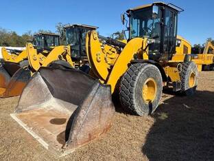 2018 Caterpillar 938M