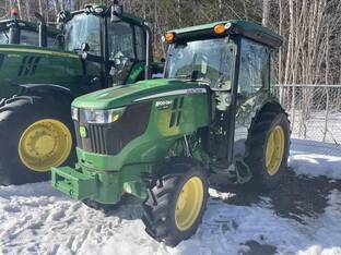 2017 John Deere 5100GN