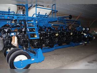 2026 Kinze 3605