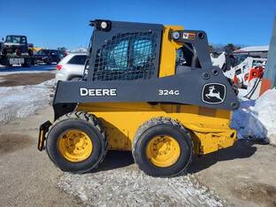 2022 John Deere 324G