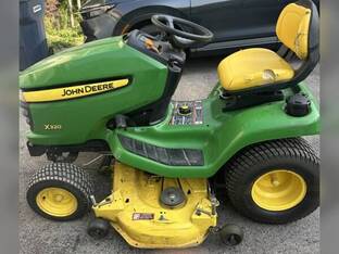2011 John Deere X320