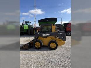 2012 John Deere 326D