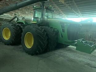 John Deere 9330