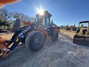 2026 Hitachi ZW180-7