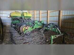 2018 John Deere 1775NT