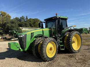 2019 John Deere 8320R