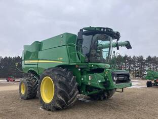 2022 John Deere S780