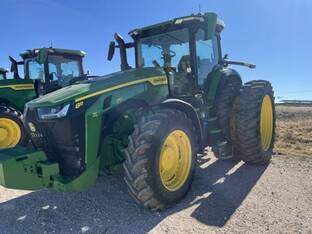2024 John Deere 8R 250