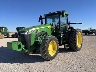 2023 John Deere 8R 230
