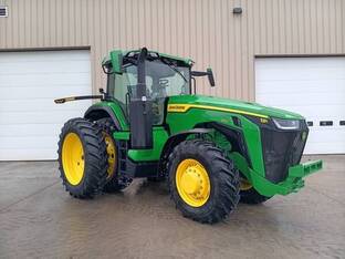 2025 John Deere 8R 250