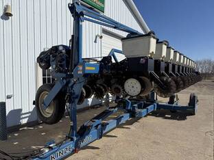 2010 Kinze 3600