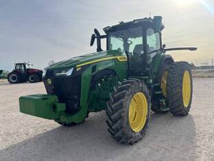 2023 John Deere 8R 230