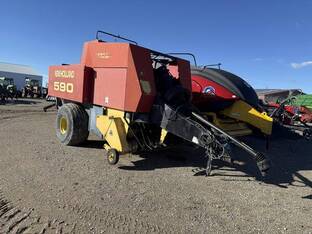 1997 New Holland 590