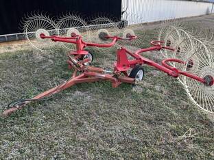 2005 Durabilt 8 WHEEL RAKE