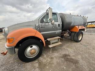 2007 Ford F750 SD