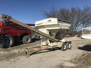 2010 Unverferth 2750