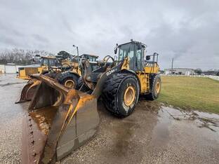 2018 John Deere 824K-II