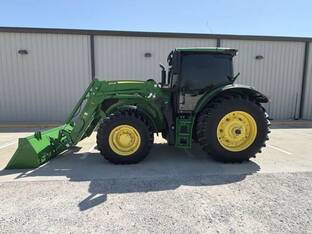 2015 John Deere 6145R