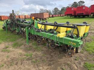 2016 John Deere 1725