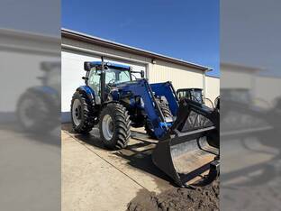 2012 New Holland T6070