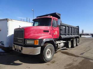 1995 Mack CH613