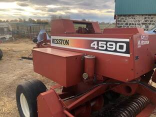 2007 Hesston 4590