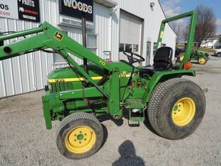 1999 John Deere 790