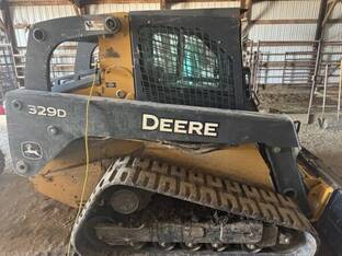 2011 John Deere 329D