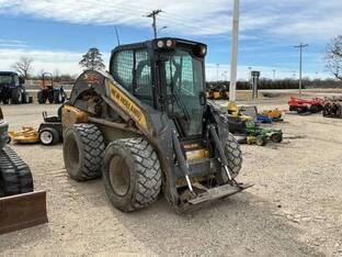 2023 New Holland L334