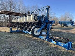 2012 Kinze 3600