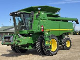 2011 John Deere 9570 STS
