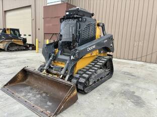 2022 John Deere 333G