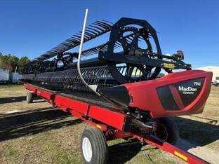 2022 MacDon Industries FD140