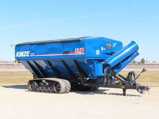 2021 Kinze 1521