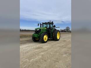 2022 John Deere 6R 250