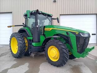 2025 John Deere 8R 250