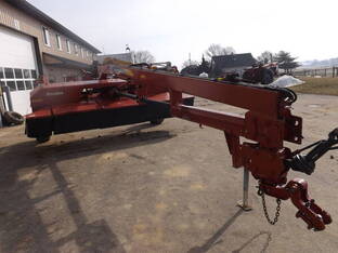 2009 New Holland H7450