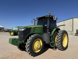 2013 John Deere 7215R