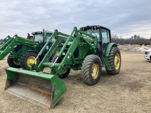 2002 John Deere 7320